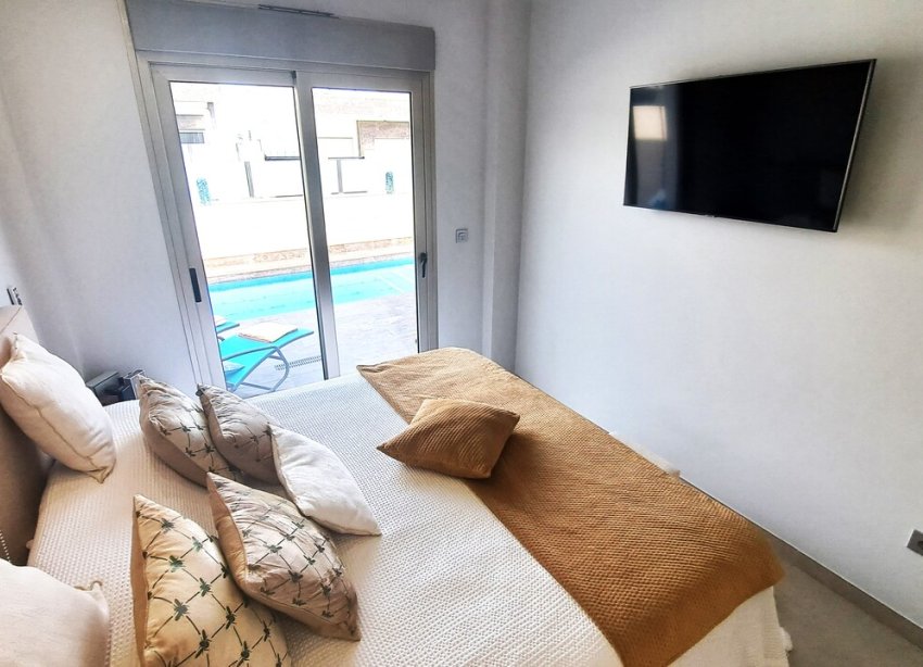 Resale - Villa - Pau 26 - Villamartin