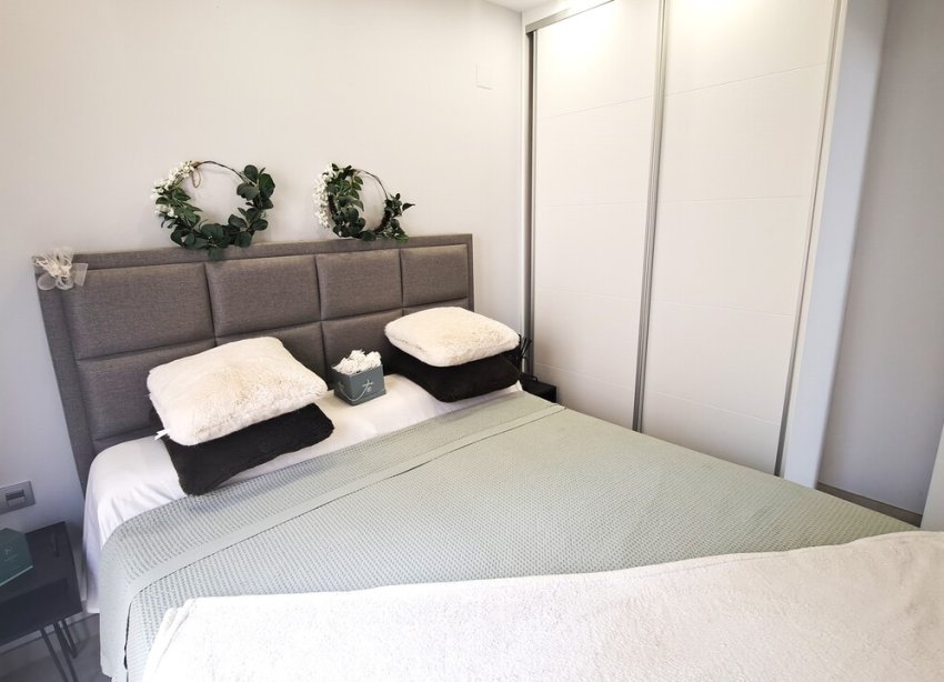 Resale - Villa - Pau 26 - Villamartin