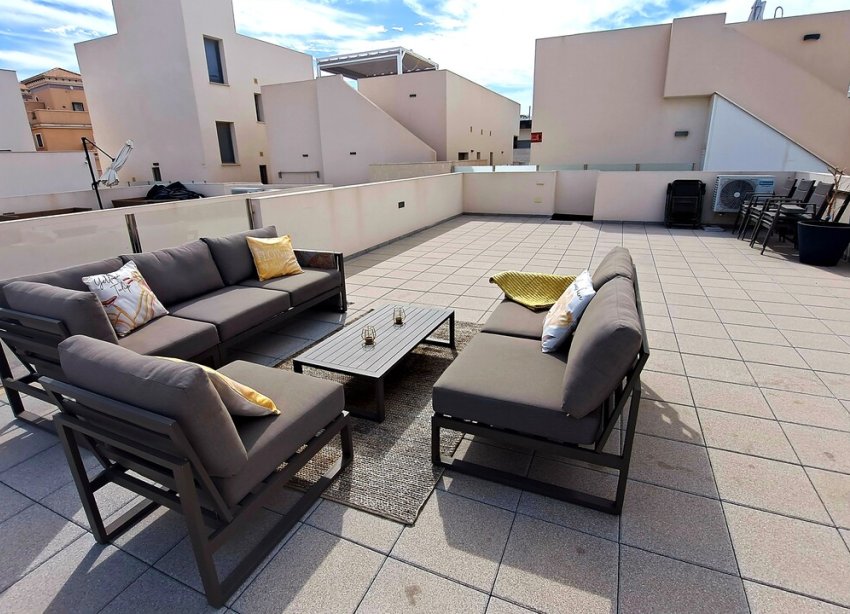 Resale - Villa - Pau 26 - Villamartin