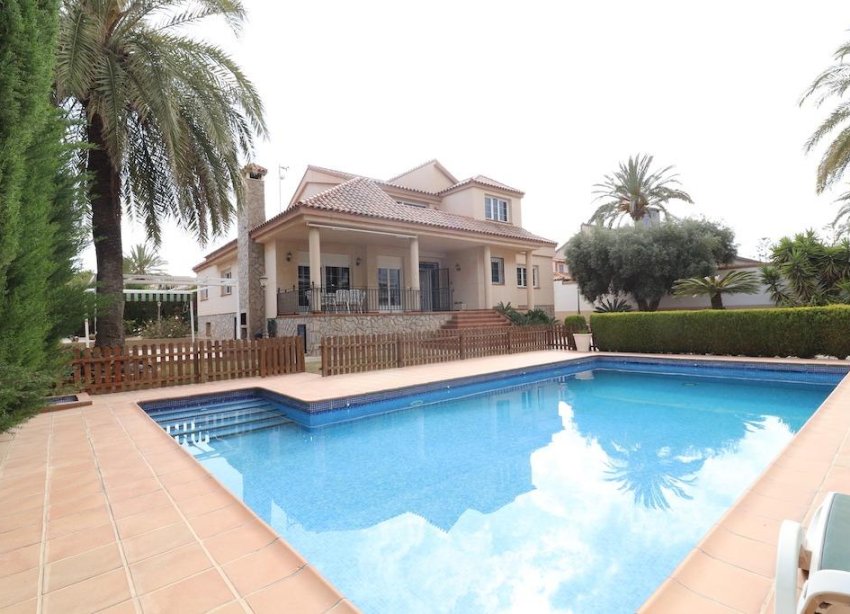 Resale - Villa - Pilar de la Horadada - Riomar