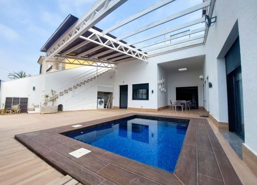 Resale - Villa - Pilar de la Horadada - Torre De La Horadada