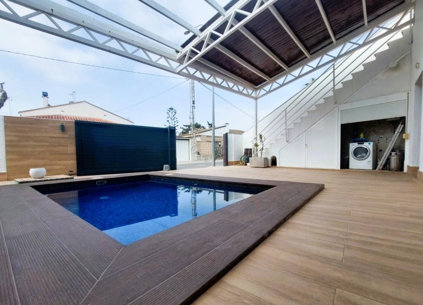 Resale - Villa - Pilar de la Horadada - Torre De La Horadada