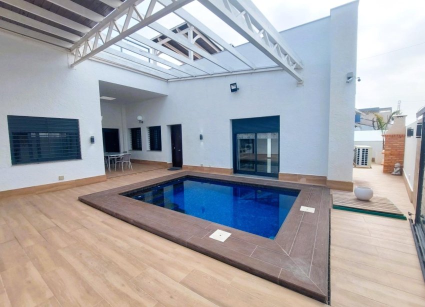 Resale - Villa - Pilar de la Horadada - Torre De La Horadada