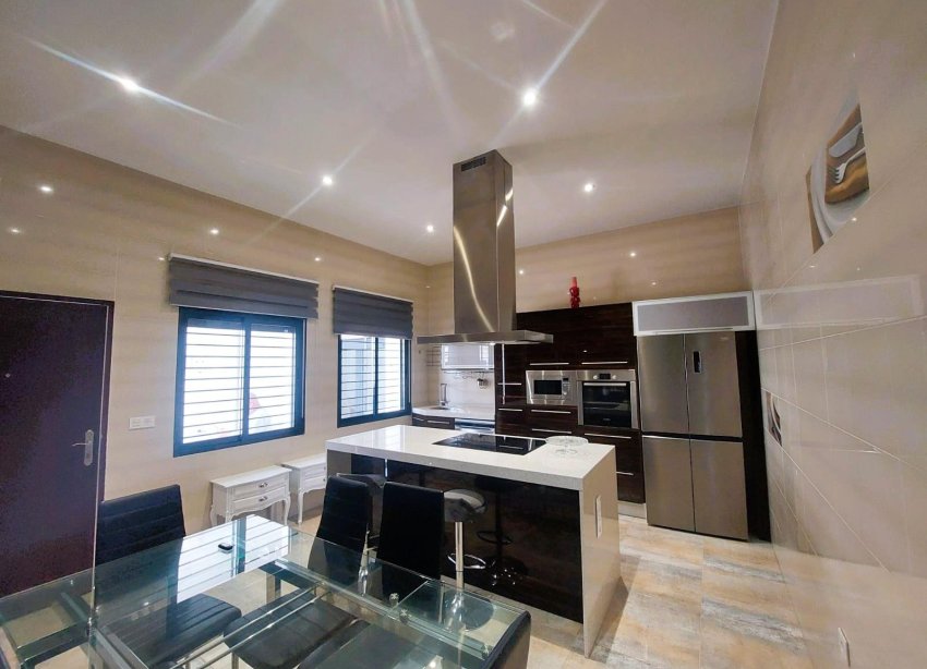 Resale - Villa - Pilar de la Horadada - Torre De La Horadada