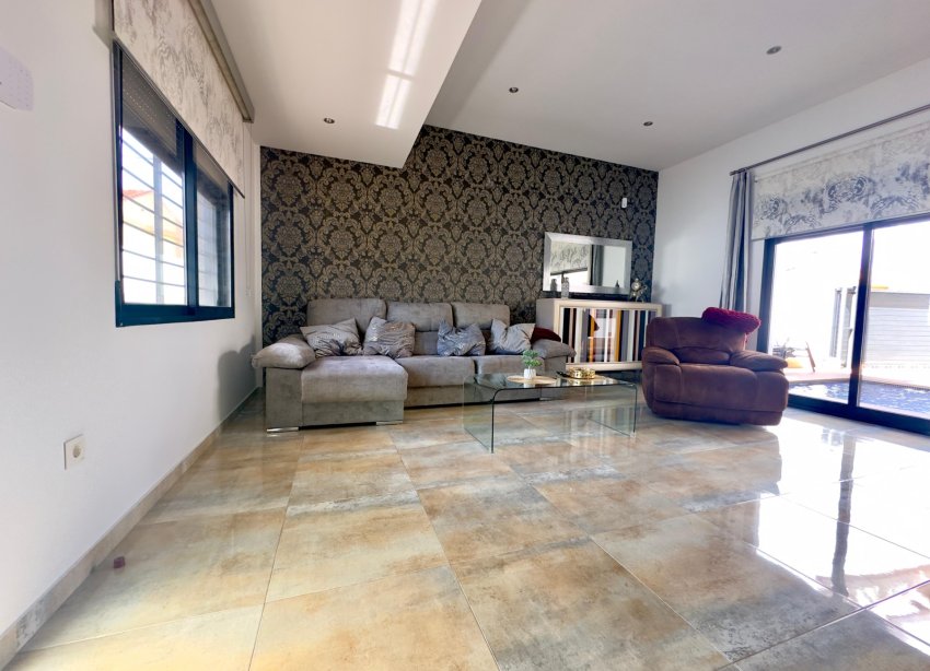 Resale - Villa - Pilar de la Horadada - Torre de la Horadada