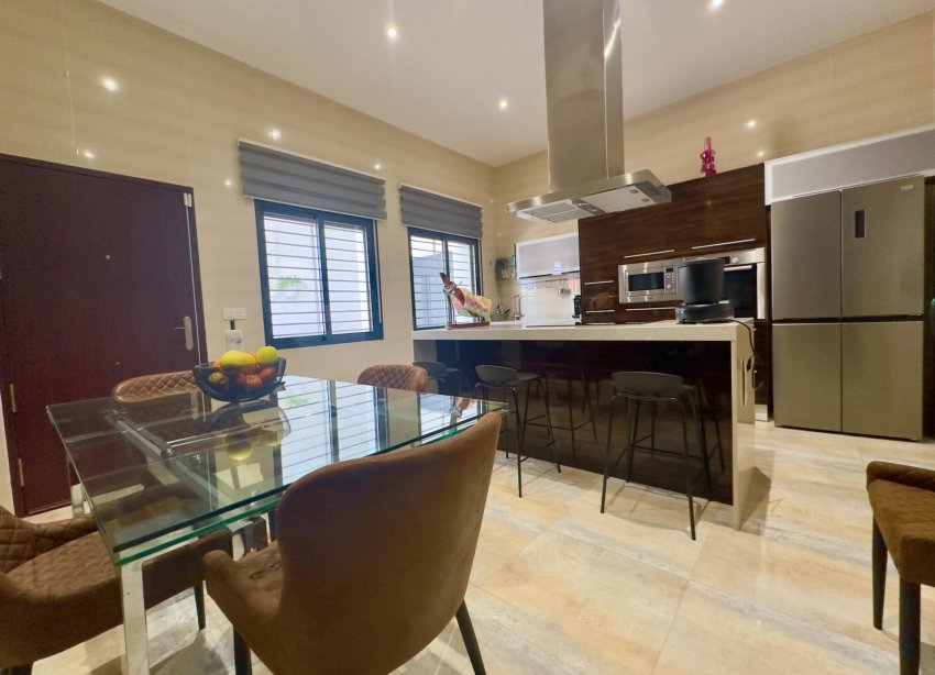 Resale - Villa - Pilar de la Horadada - Torre de la Horadada