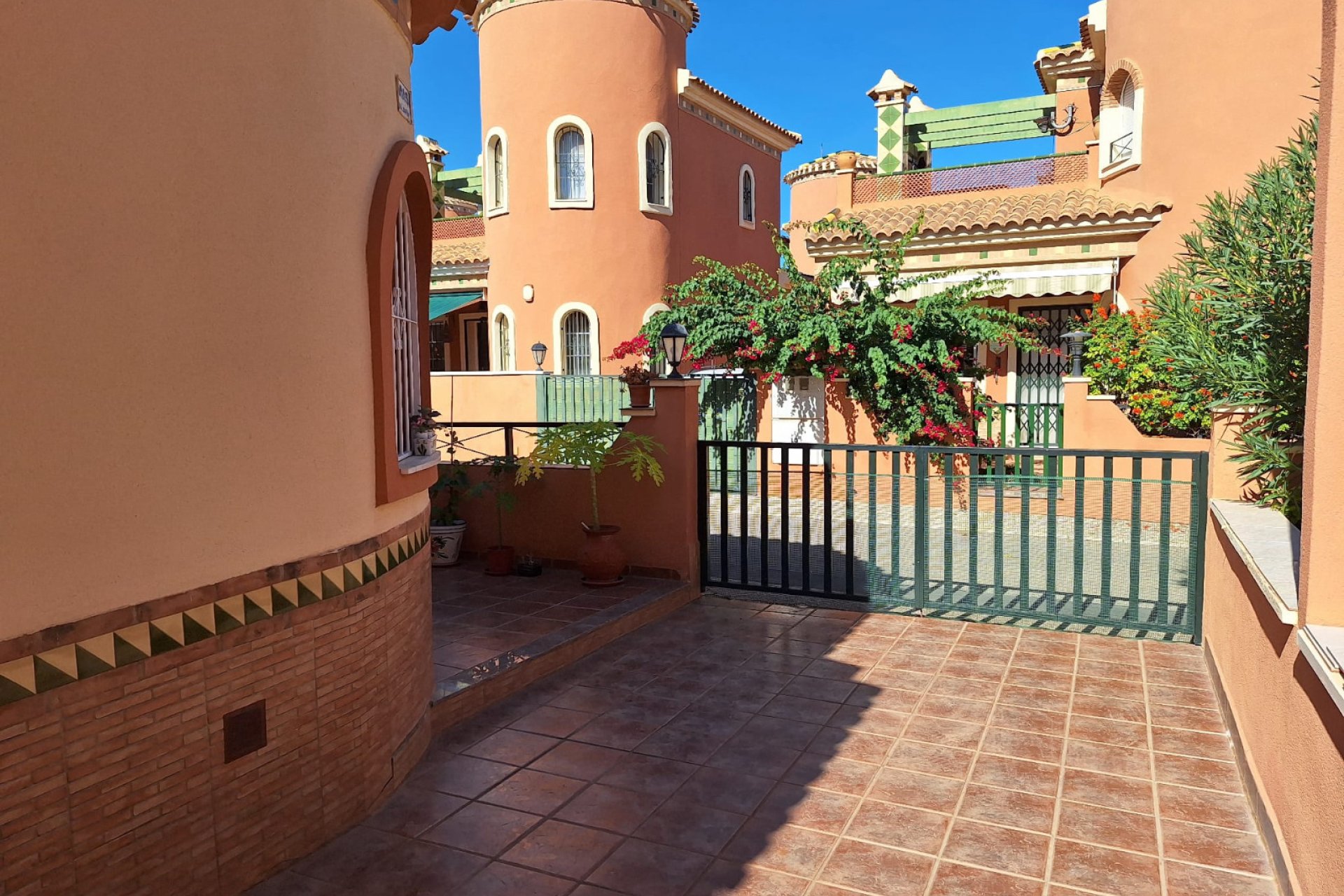 Resale - Villa - Playa Flamenca - Villas San Luis