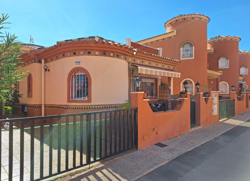 Resale - Villa - Playa Flamenca - Villas San Luis