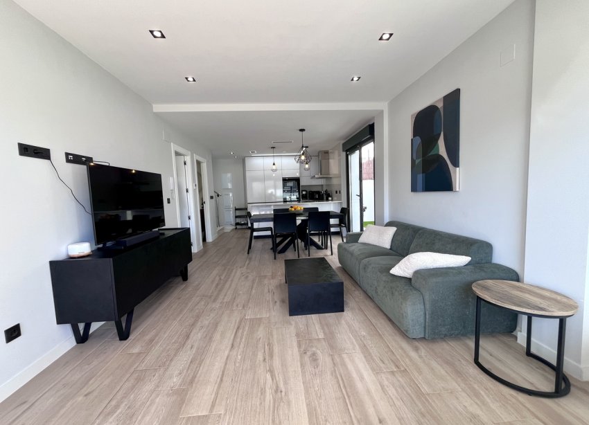 Resale - Villa - Punta Prima