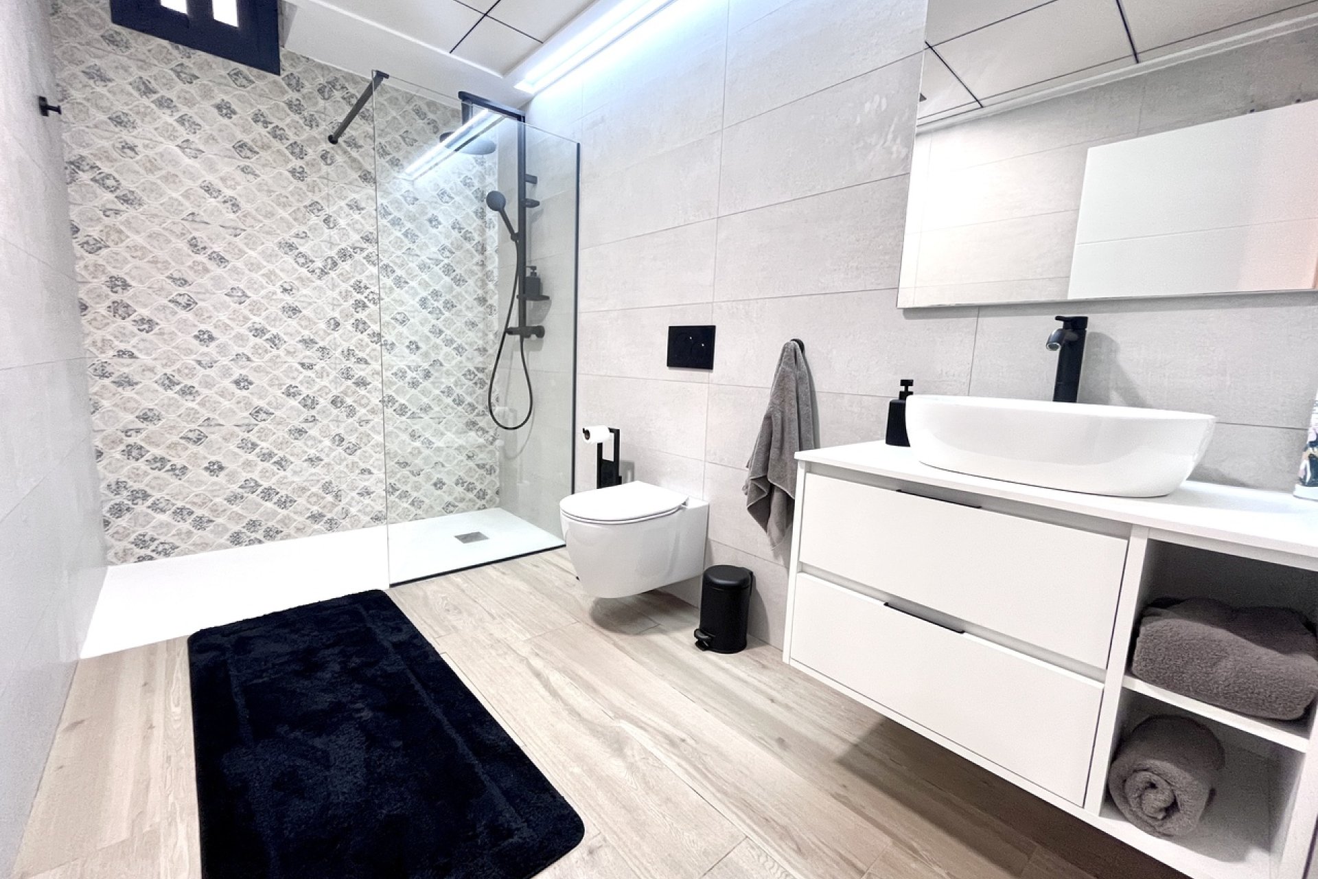 Resale - Villa - Punta Prima