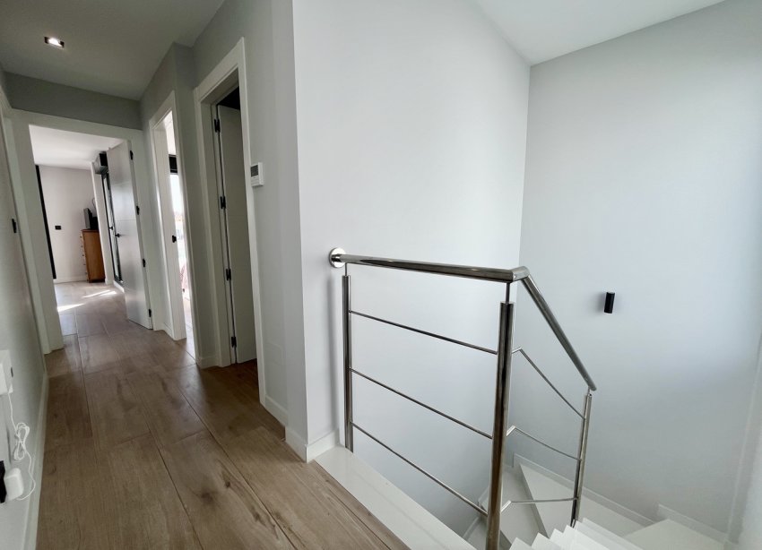 Resale - Villa - Punta Prima