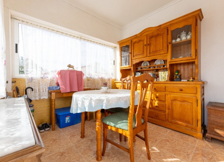 Resale - Villa - Punta Prima