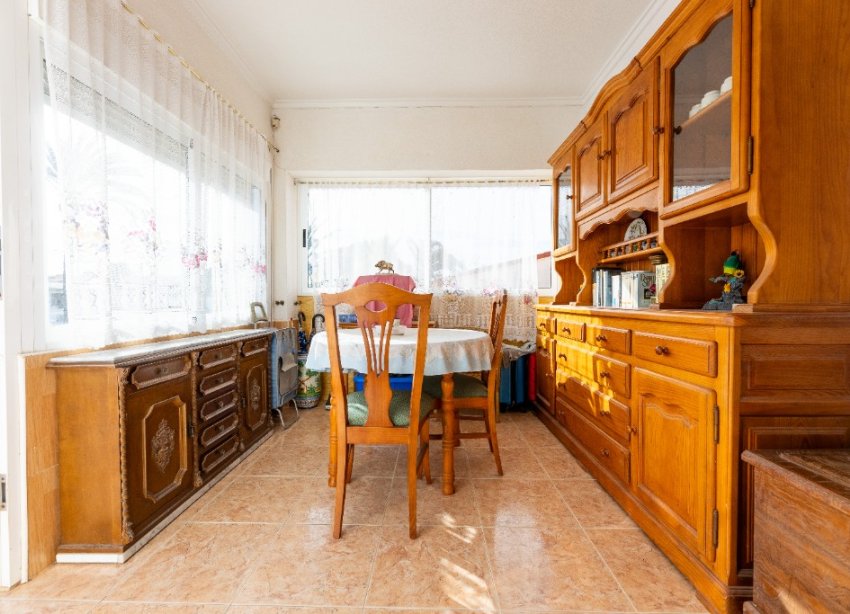 Resale - Villa - Punta Prima