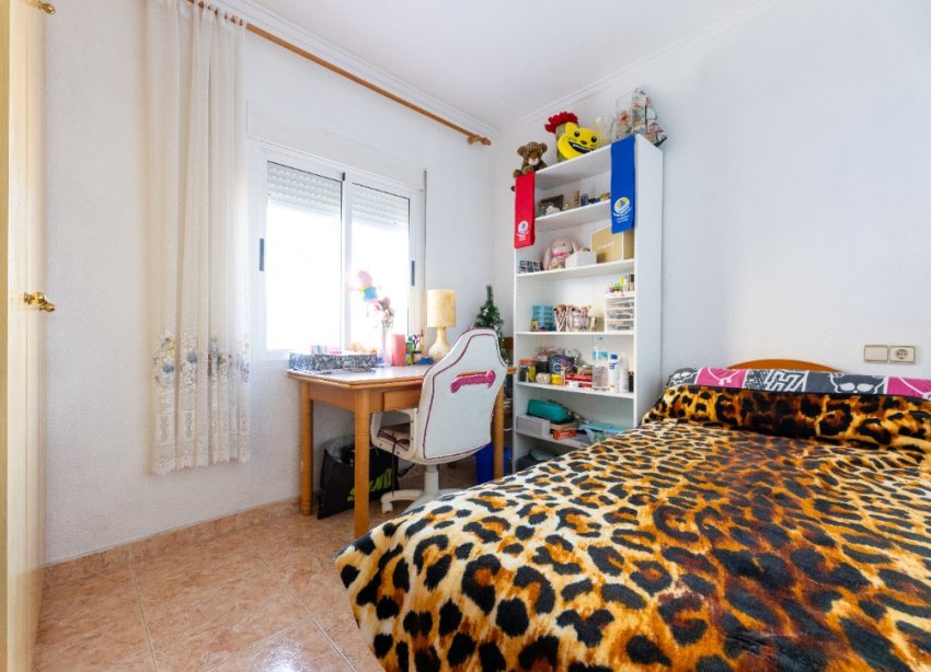 Resale - Villa - Punta Prima