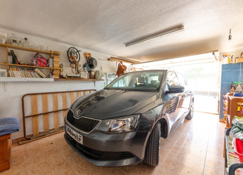 Resale - Villa - Punta Prima