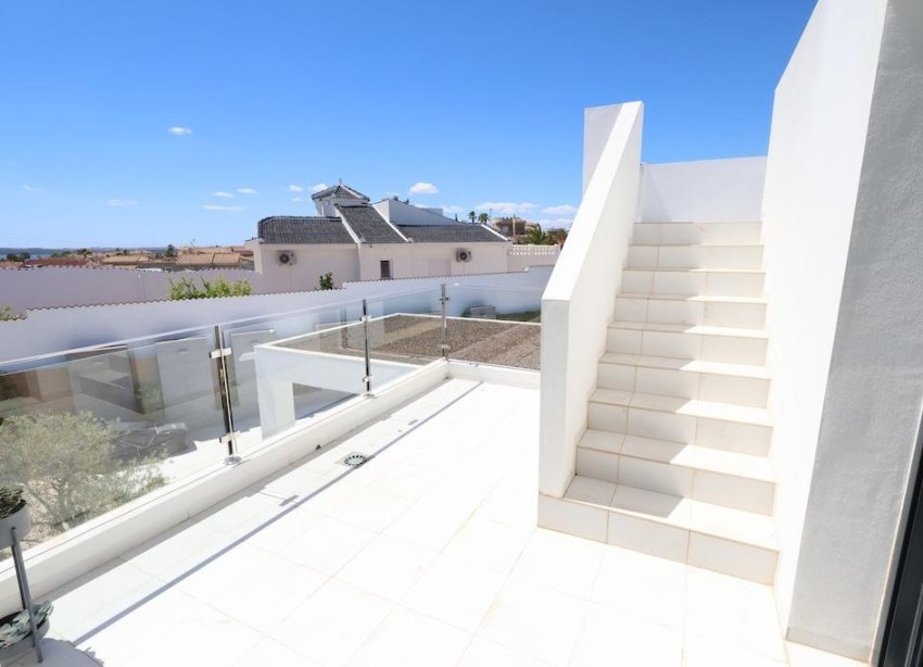 Resale - Villa - Rojales - La Marquesa