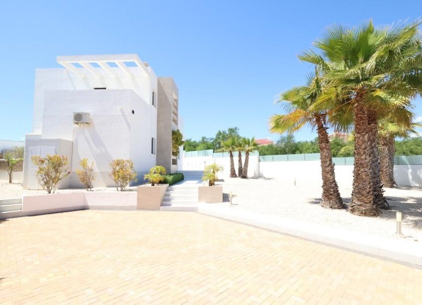 Resale - Villa - Rojales - La Marquesa