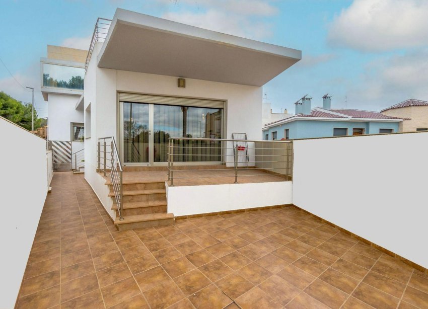 Resale - Villa - Rojales