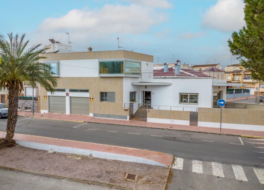 Resale - Villa - Rojales