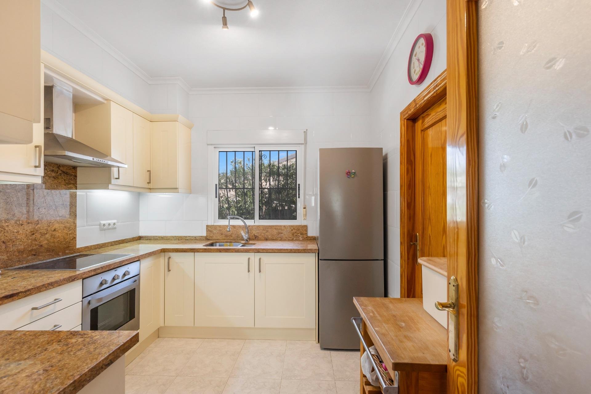 Resale - Villa - San Fulgencio - URB. LA MARINA