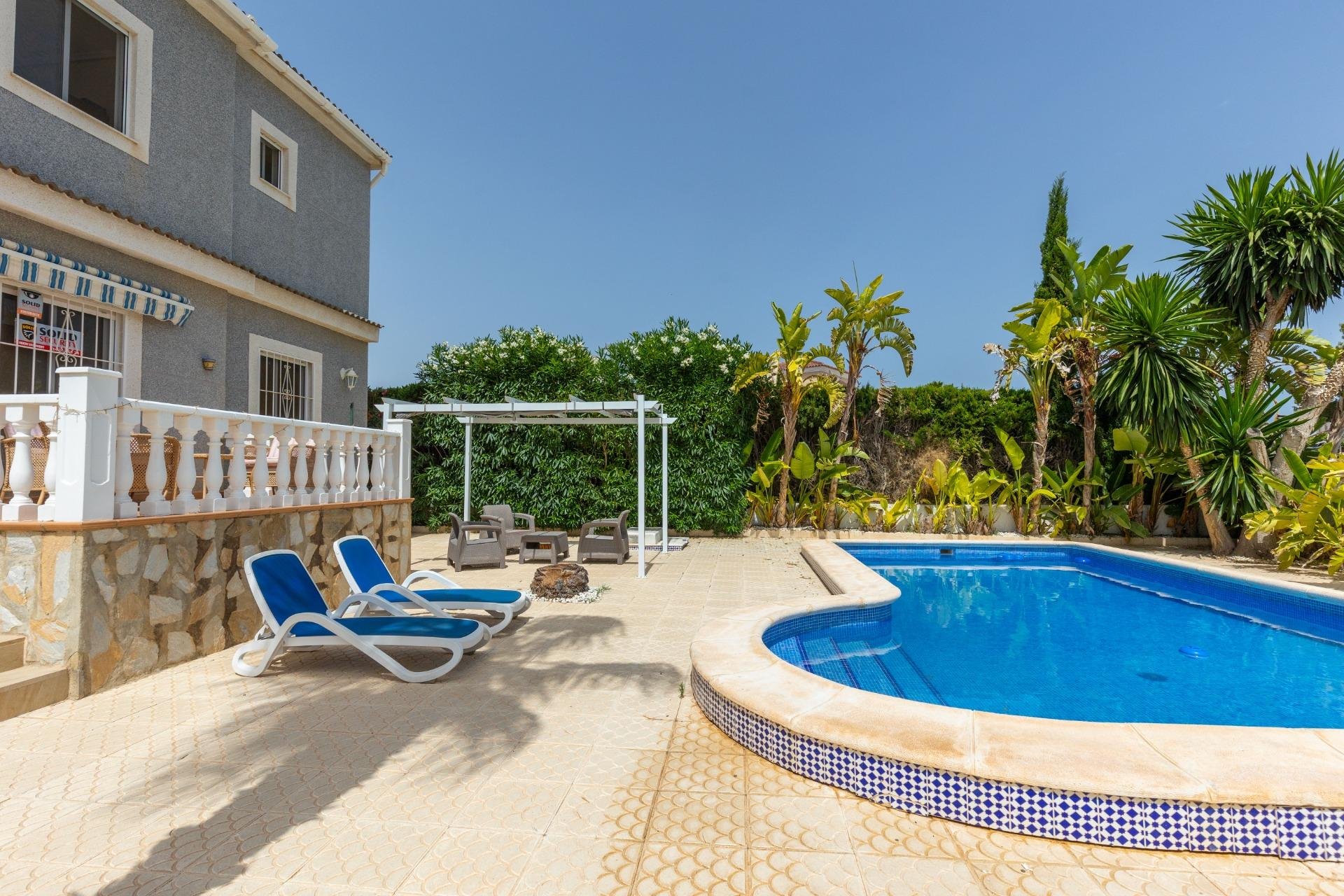 Resale - Villa - San Fulgencio - URB. LA MARINA