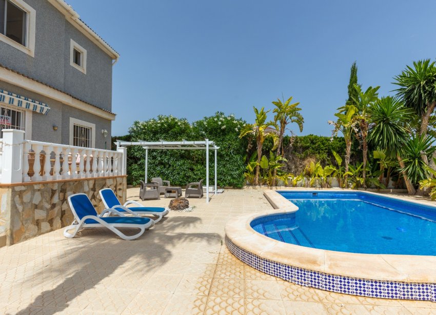 Resale - Villa - San Fulgencio
