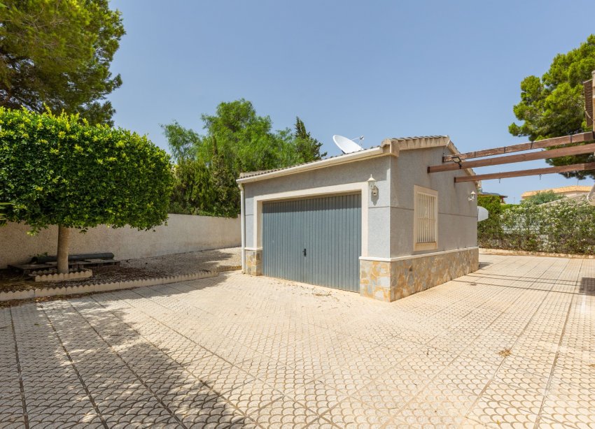 Resale - Villa - San Fulgencio