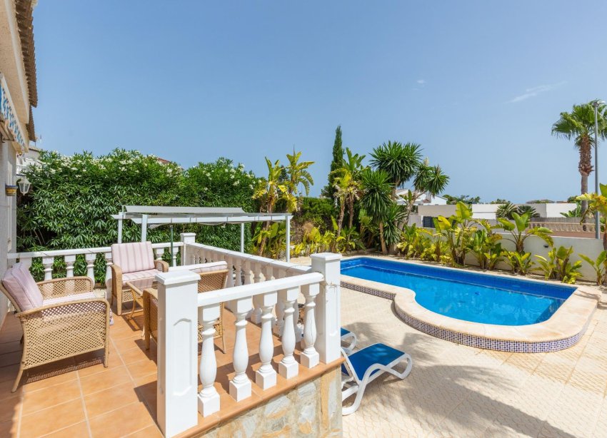 Resale - Villa - San Fulgencio