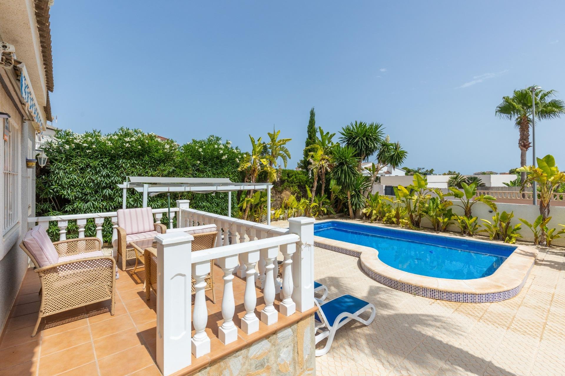 Resale - Villa - San Fulgencio