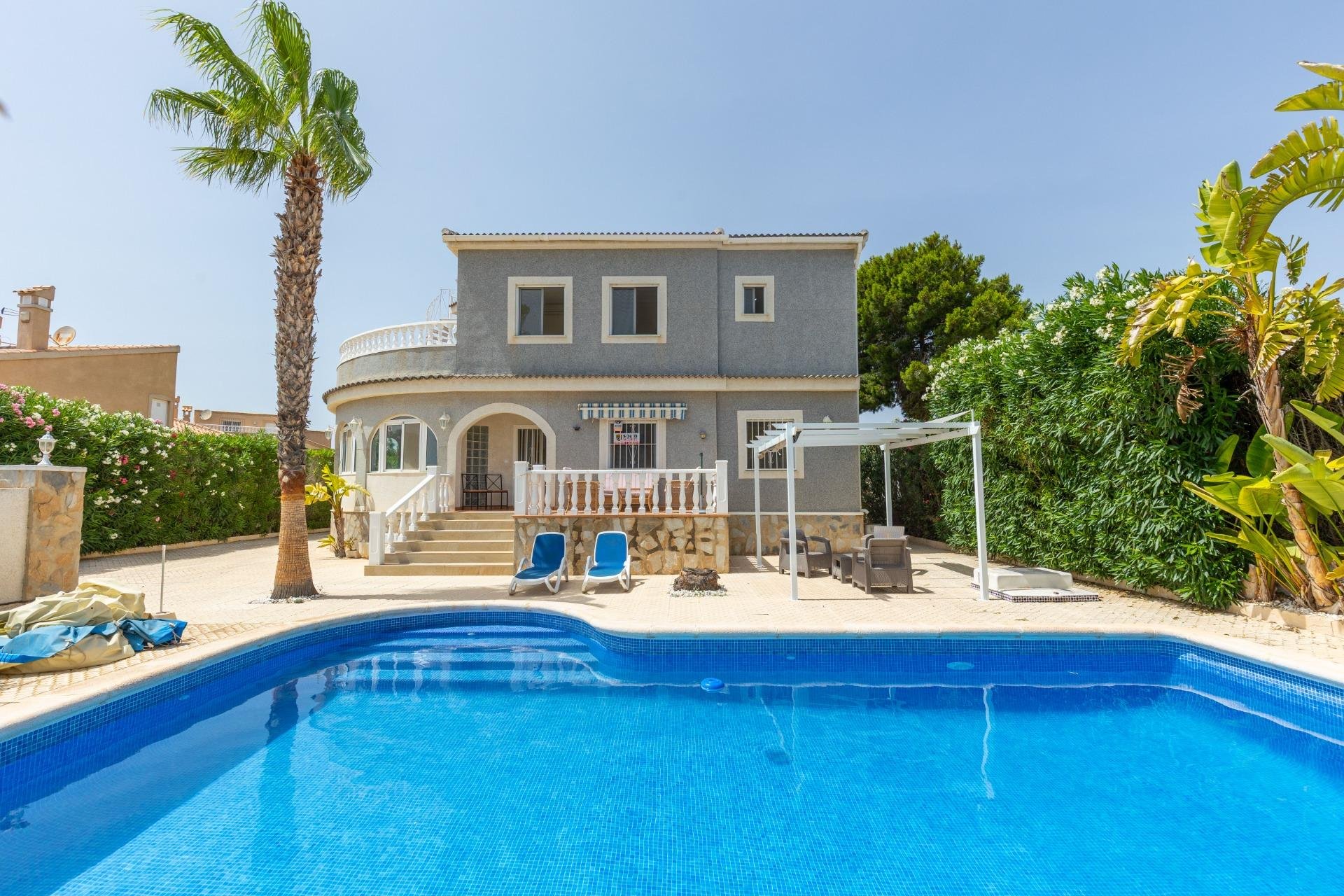 Resale - Villa - San Fulgencio