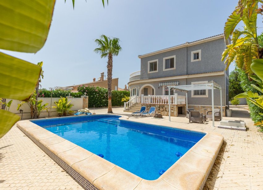 Resale - Villa - San Fulgencio
