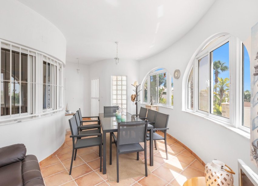 Resale - Villa - San Fulgencio