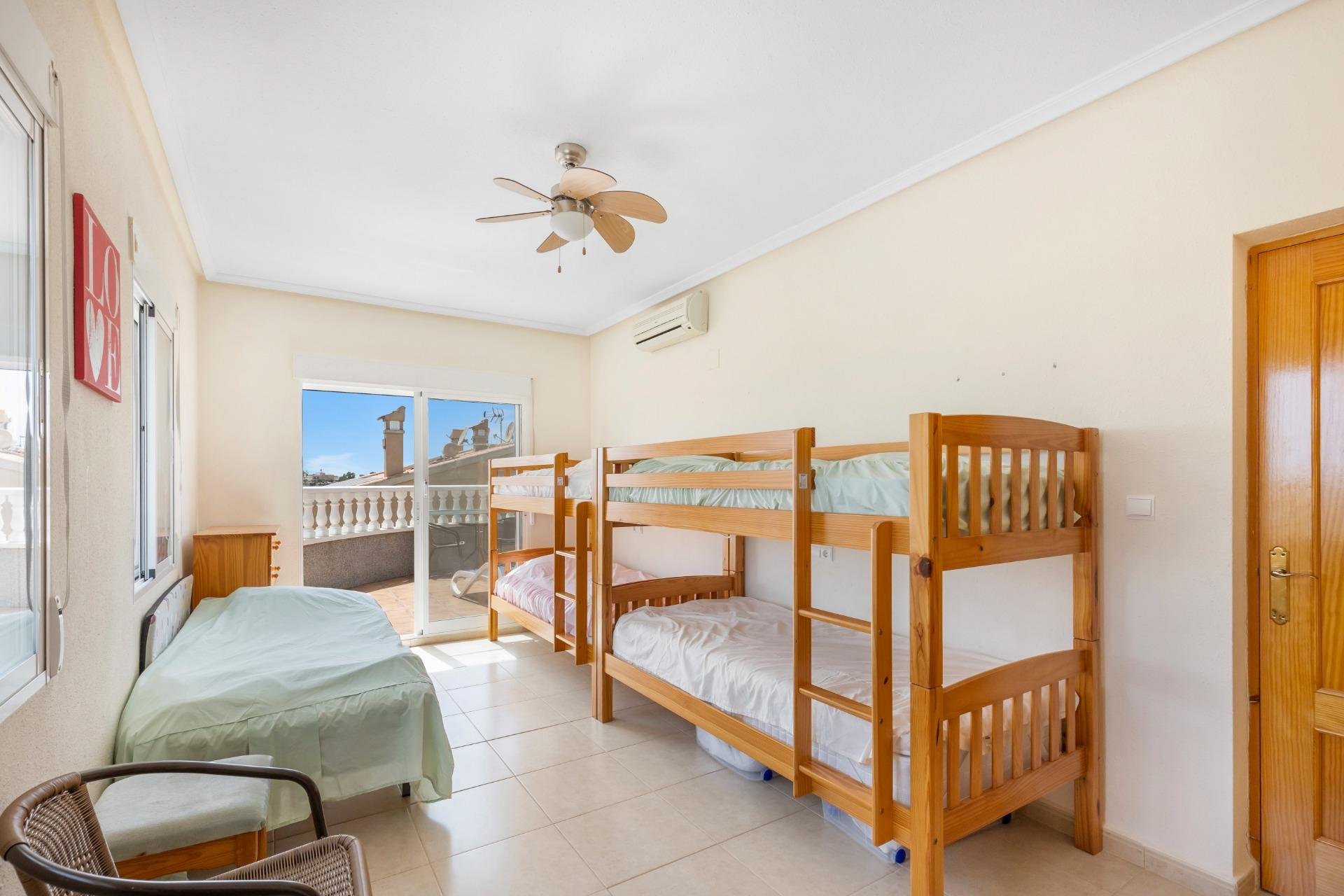 Resale - Villa - San Fulgencio