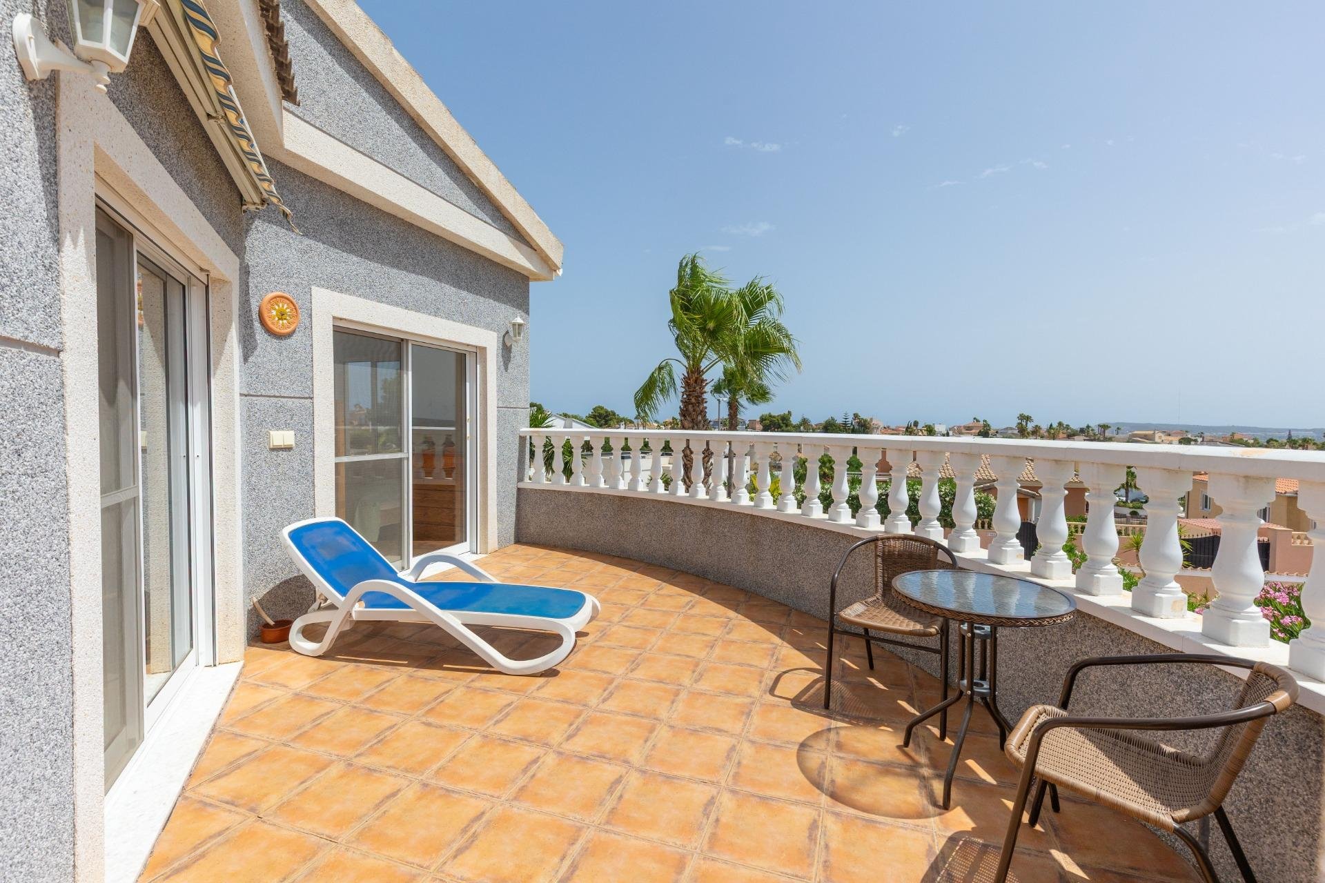 Resale - Villa - San Fulgencio