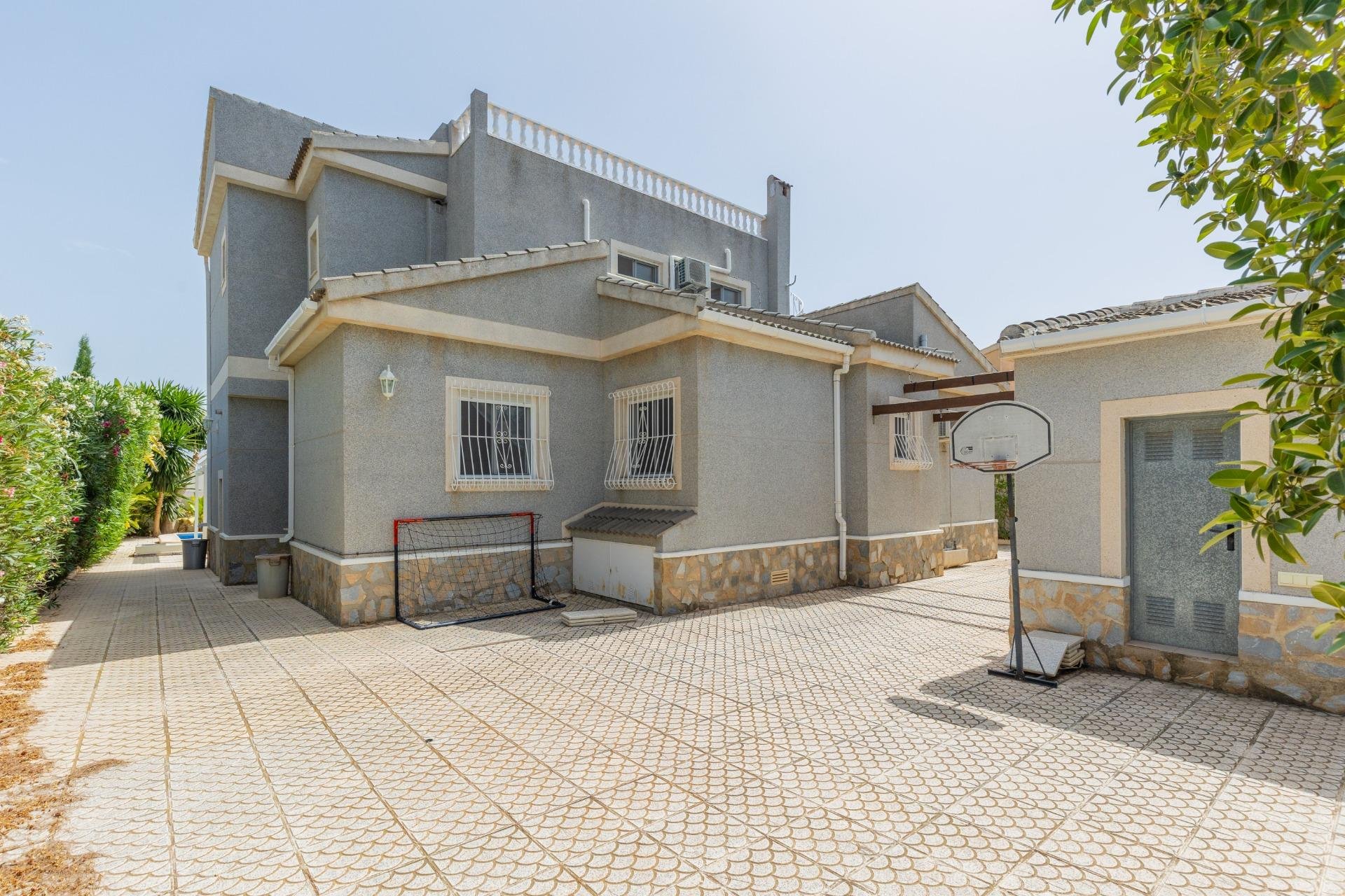 Resale - Villa - San Fulgencio