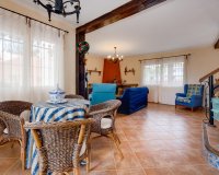 Resale - Villa - San Miguel de Salinas - Ciudad de las comunicaciones