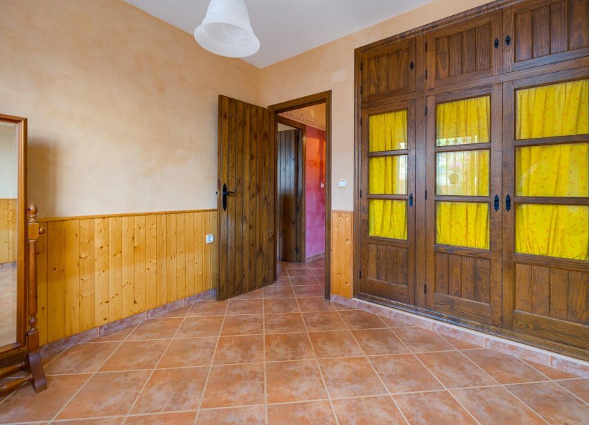 Resale - Villa - San Miguel de Salinas - Ciudad de las comunicaciones