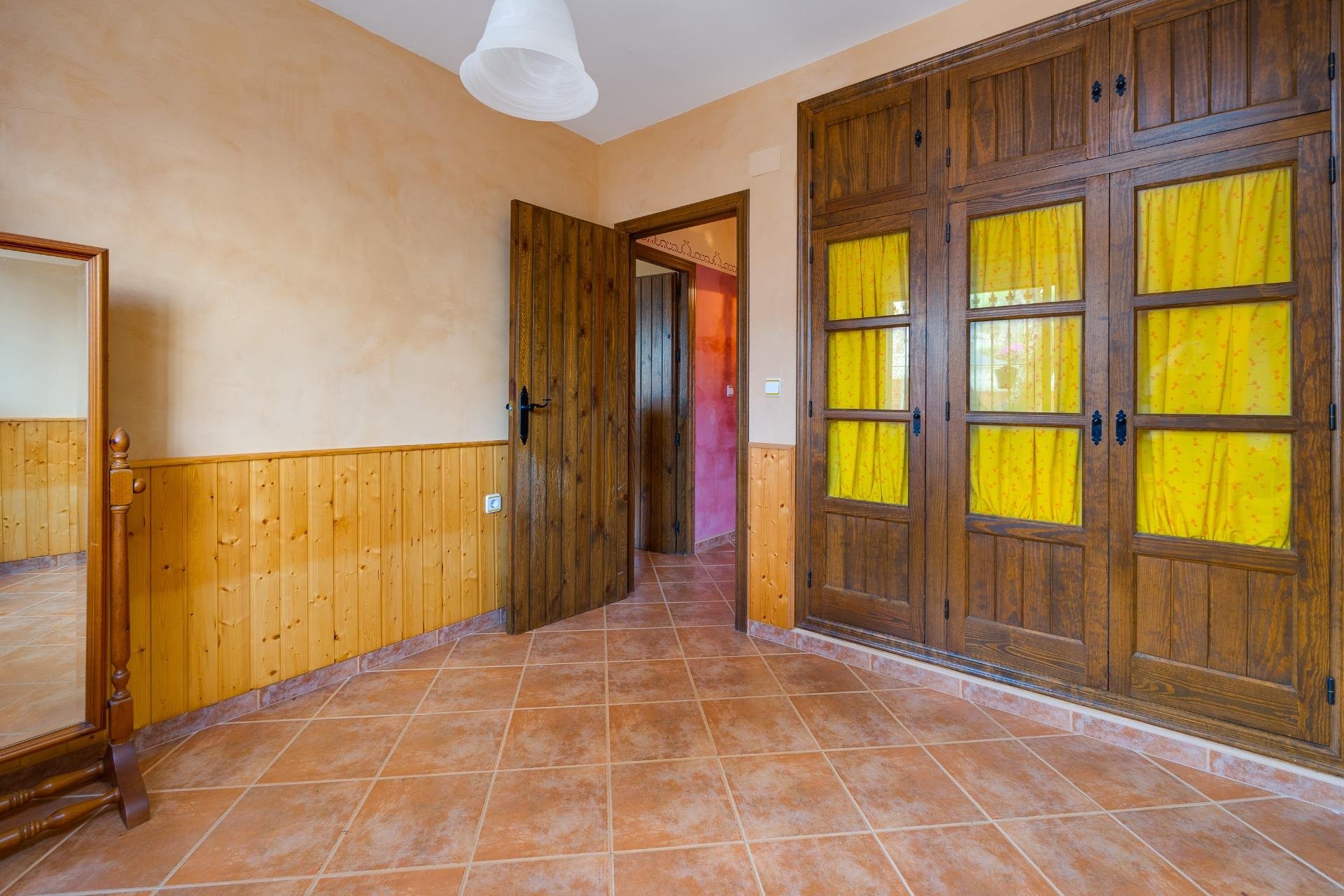 Resale - Villa - San Miguel de Salinas - Ciudad de las comunicaciones
