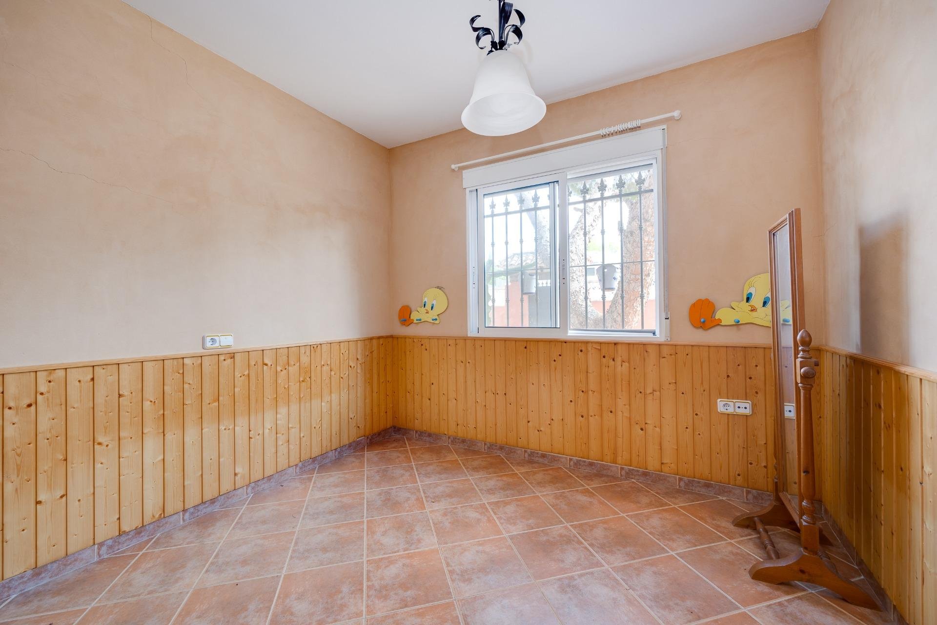 Resale - Villa - San Miguel de Salinas - Ciudad de las comunicaciones