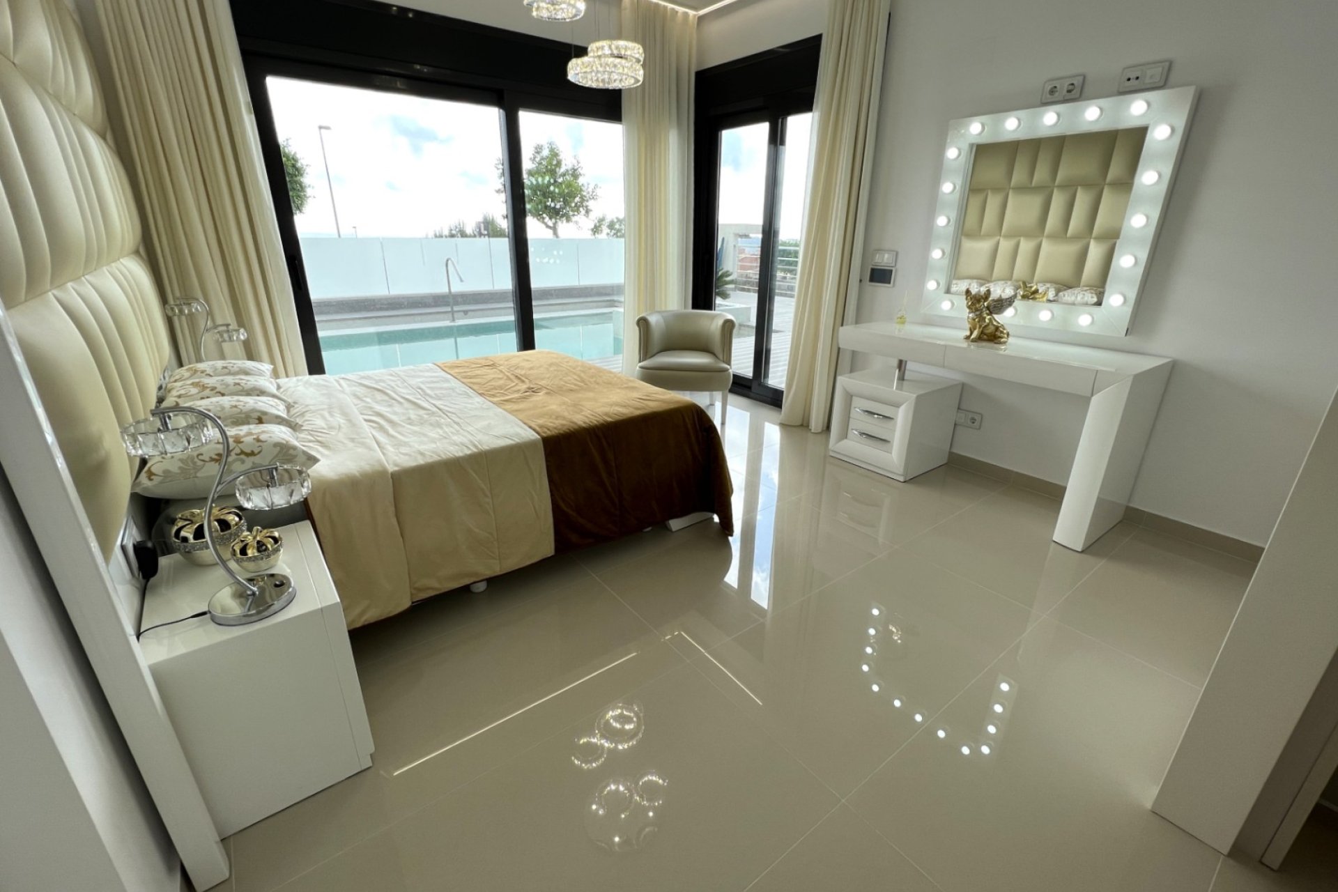 Resale - Villa - San Miguel de Salinas - Costa Blanca