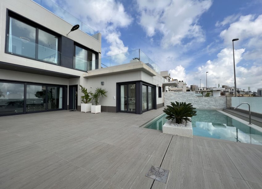 Resale - Villa - San Miguel de Salinas - Costa Blanca