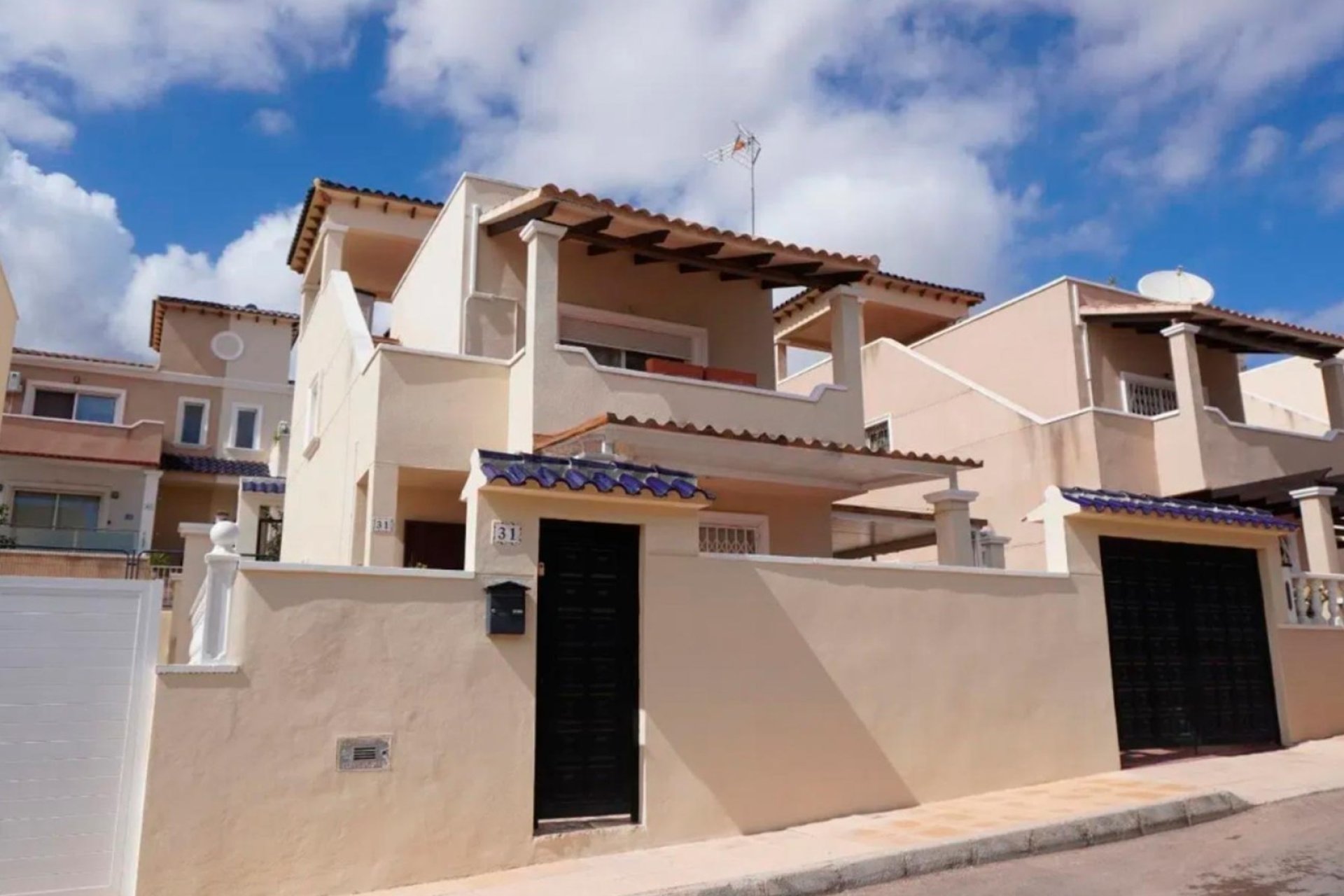 Resale - Villa - San Miguel de Salinas - El Galán