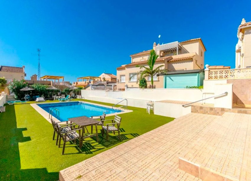 Resale - Villa - San Miguel de Salinas - El Galán