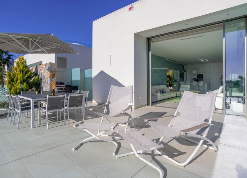 Resale - Villa - San Miguel de Salinas - Las Colinas Golf