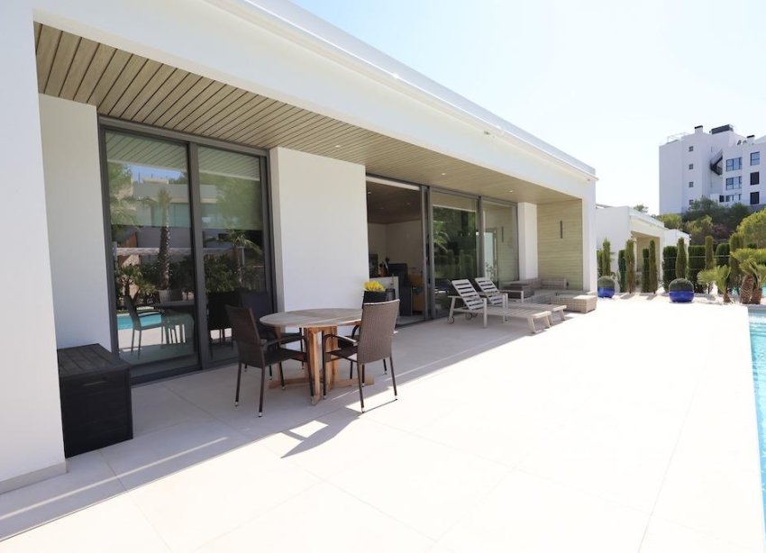 Resale - Villa - San Miguel de Salinas - Las Colinas Golf