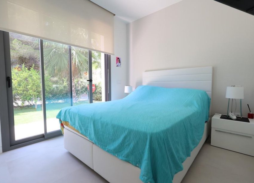 Resale - Villa - San Miguel de Salinas - Las Colinas Golf