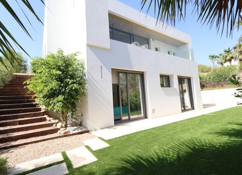 Resale - Villa - San Miguel de Salinas - Las Colinas Golf