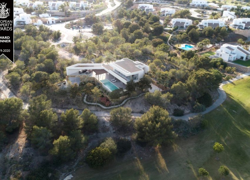 Resale - Villa - San Miguel de Salinas - Las Colinas