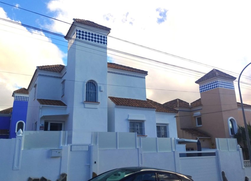 Resale - Villa - San Miguel de Salinas - Las filipinas