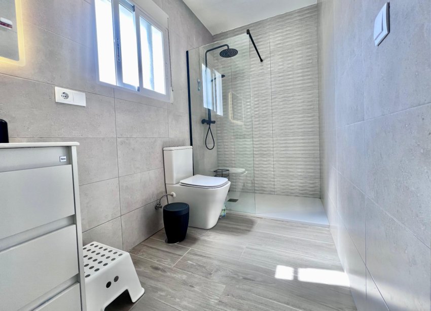 Resale - Villa - San Miguel de Salinas - Las filipinas